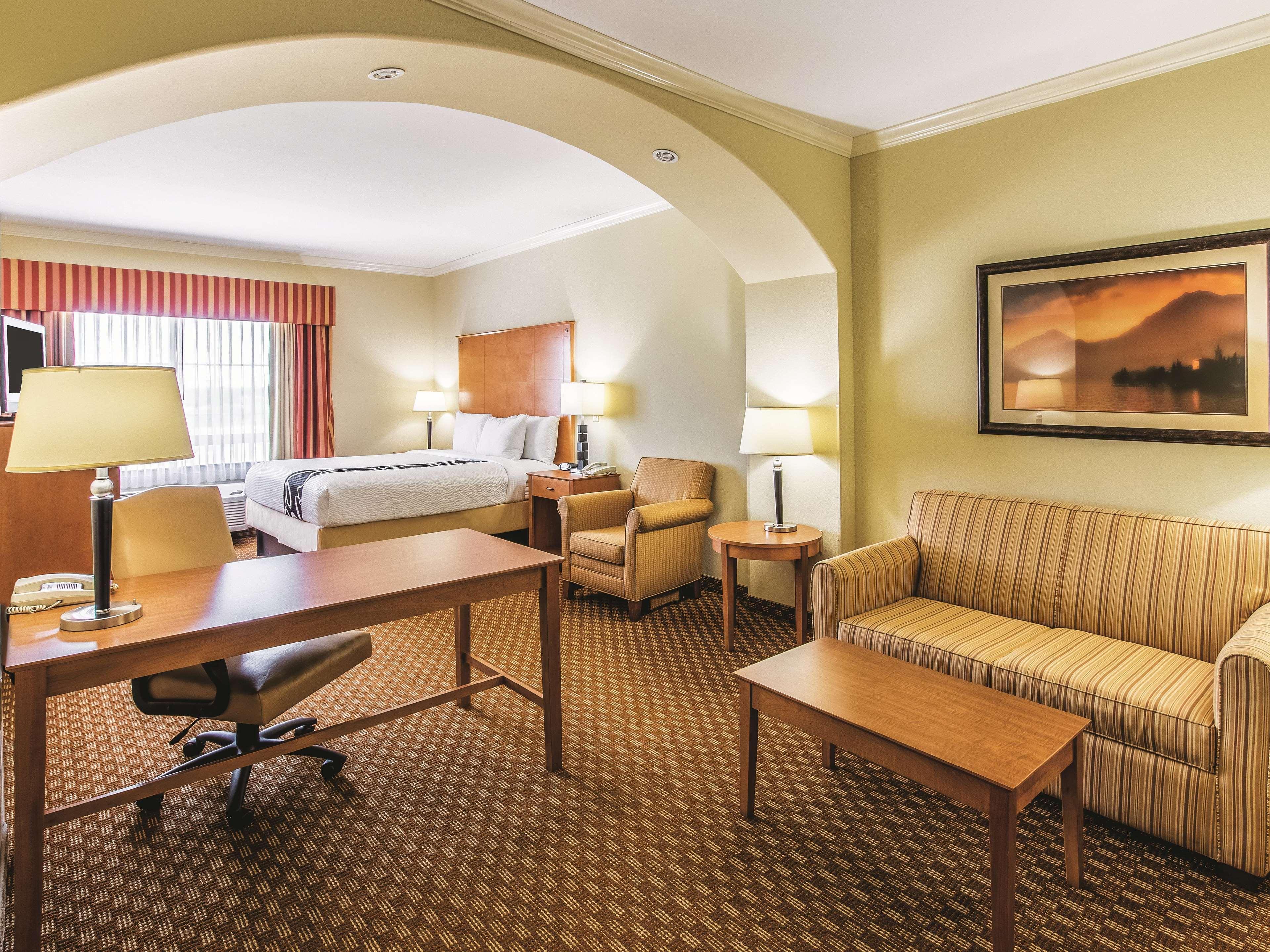 La Quinta By Wyndham Bridgeport Hotel Ngoại thất bức ảnh