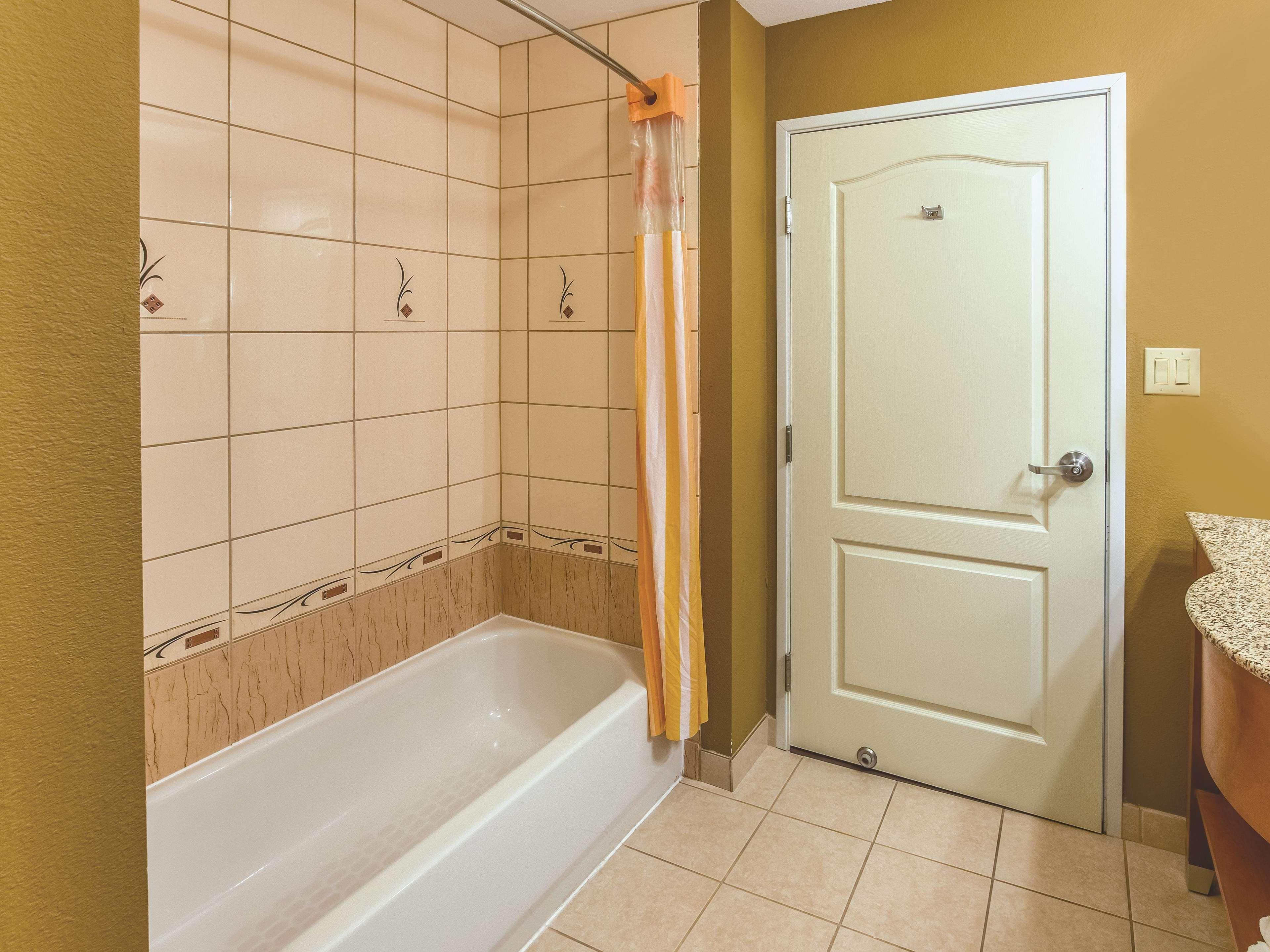 La Quinta By Wyndham Bridgeport Hotel Ngoại thất bức ảnh
