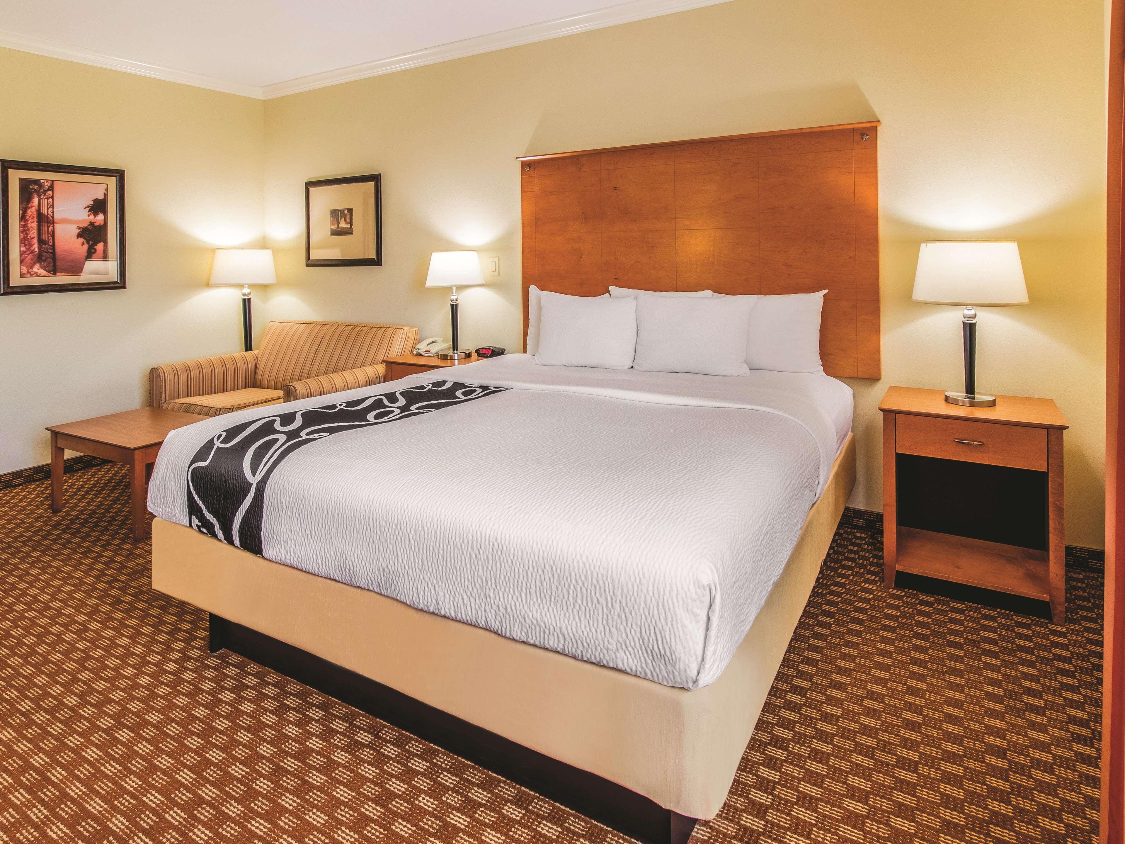 La Quinta By Wyndham Bridgeport Hotel Ngoại thất bức ảnh